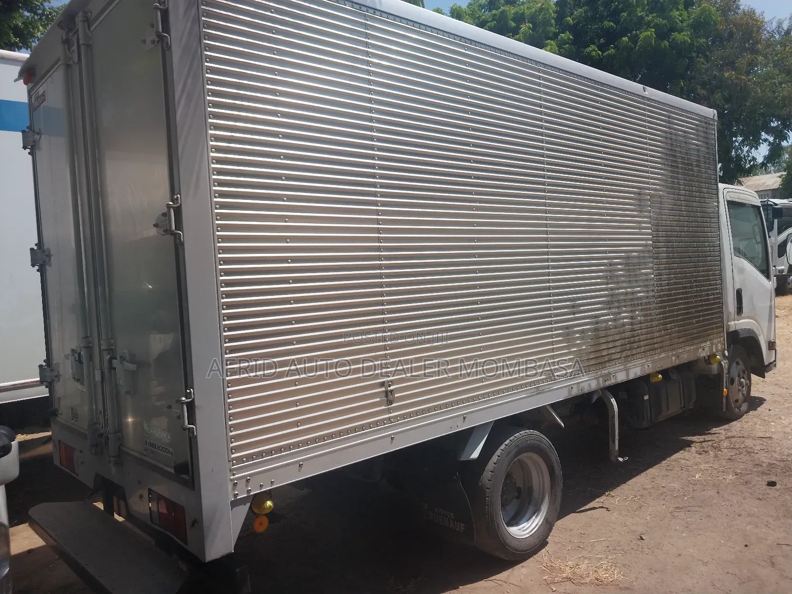Isuzu Elf Cover Body 3tonnes