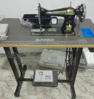Butterfly Sewing Machine With Imported Table
