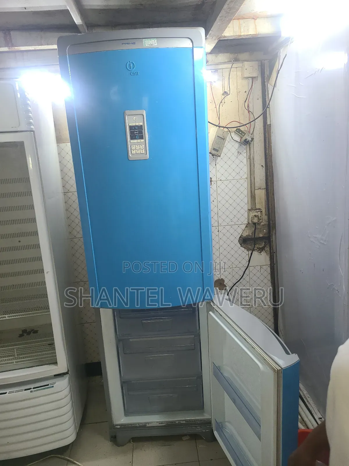 Bottom Freezer Fridge Blue One 450litres