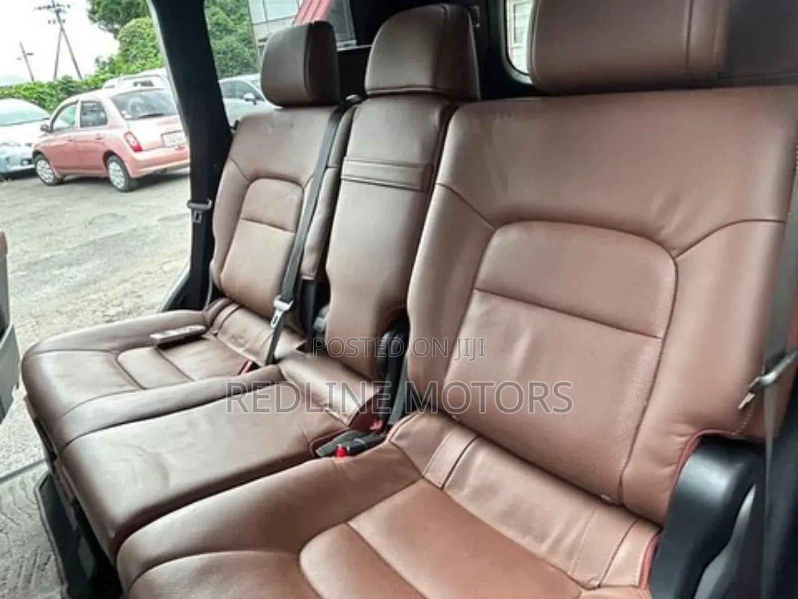 Toyota Land Cruiser 4.6 V8 ZX 2019 Brown