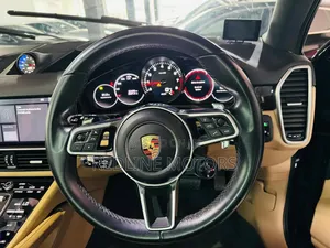 Porsche Cayenne 2018 Black