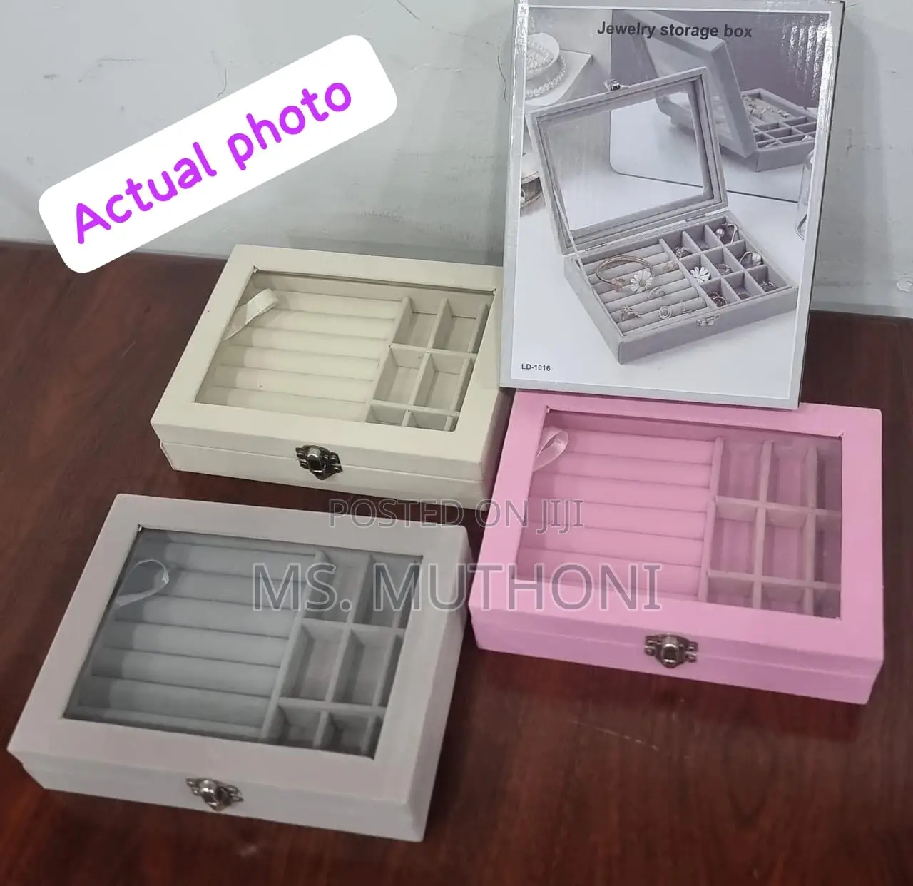High Quality Fashion Portable Velvet Jewellery Box
