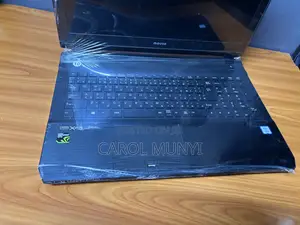 Laptop Iiyama 16GB Intel Core I7 SSD 512GB