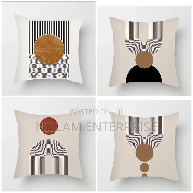 Abstract Throw Covers 
45*45cm - thumbnail 3