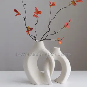 Interlocking Twin Vase Available in Black and White