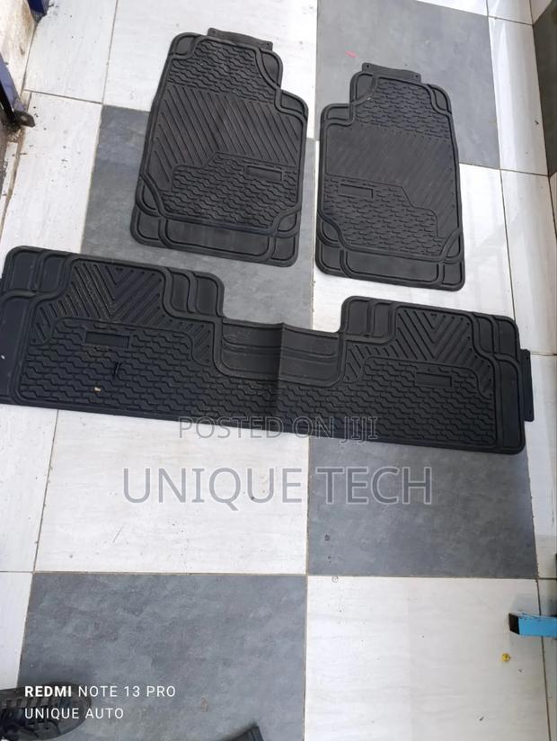 Heavy-Duty 3-Piece Conjoined Rubber Mats , Nonslip