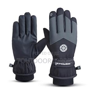 Winter Gloves - thumbnail 2