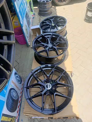 Size 17 /5/114.3 Black Sports Rim Maridadi Sana