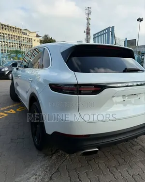 Porsche Cayenne 2018 White