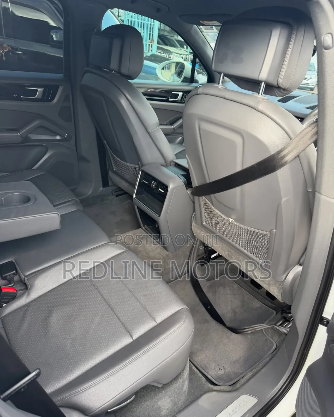 Porsche Cayenne 2018 White