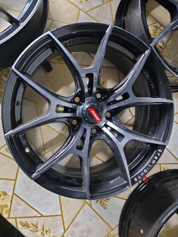 17 Inches Rims For 112 And 114 Vehicles.