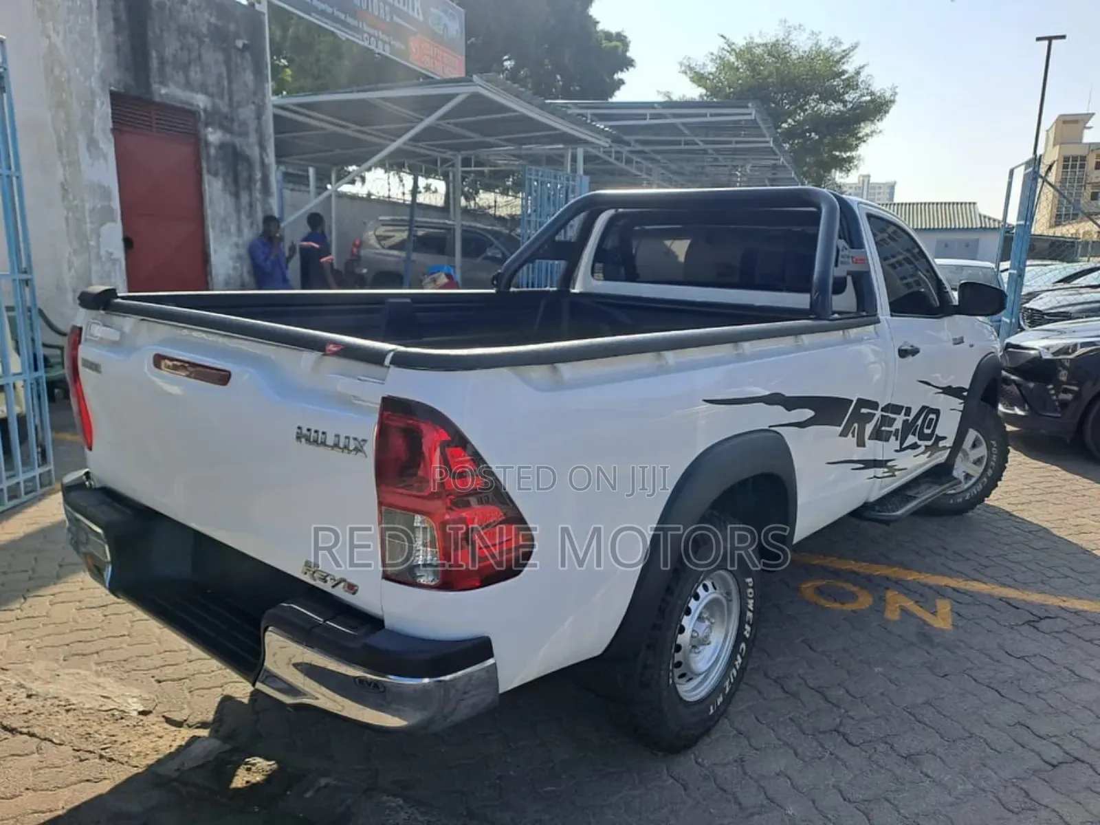 Toyota Hilux 2018 White