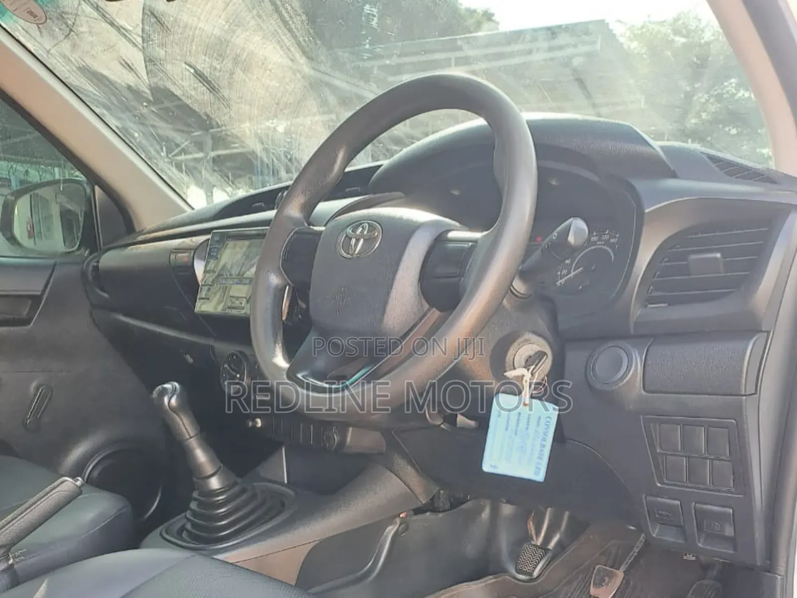 Toyota Hilux 2018 White