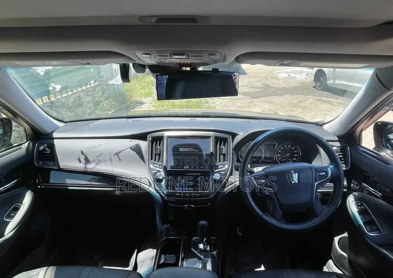Toyota Crown 2018 Black