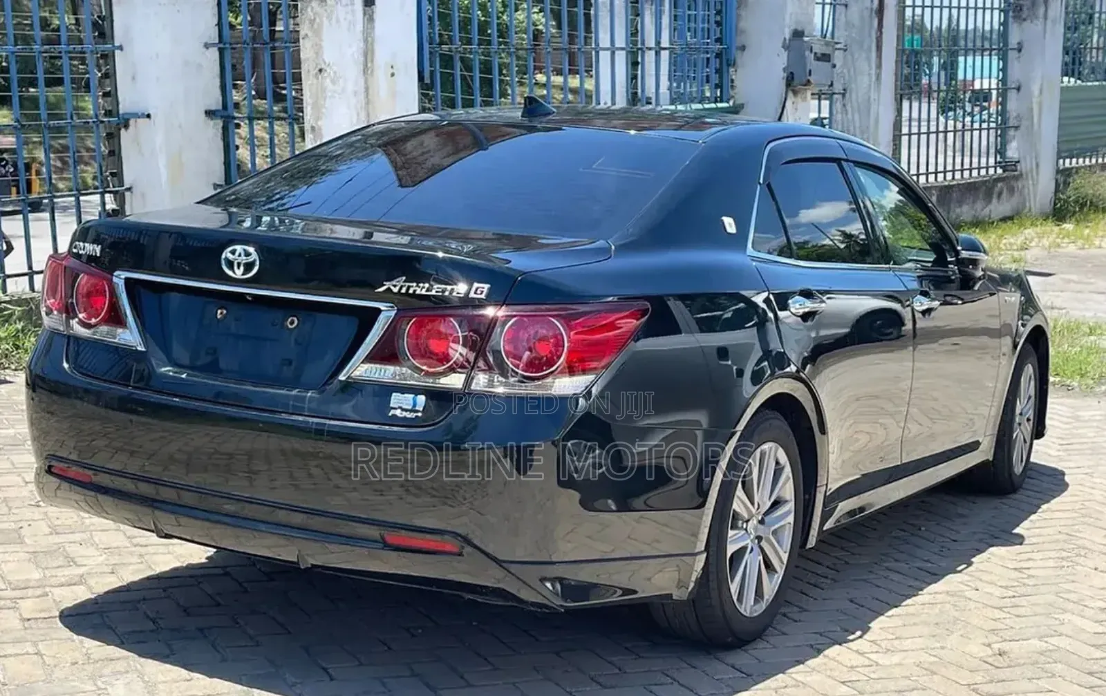 Toyota Crown 2018 Black