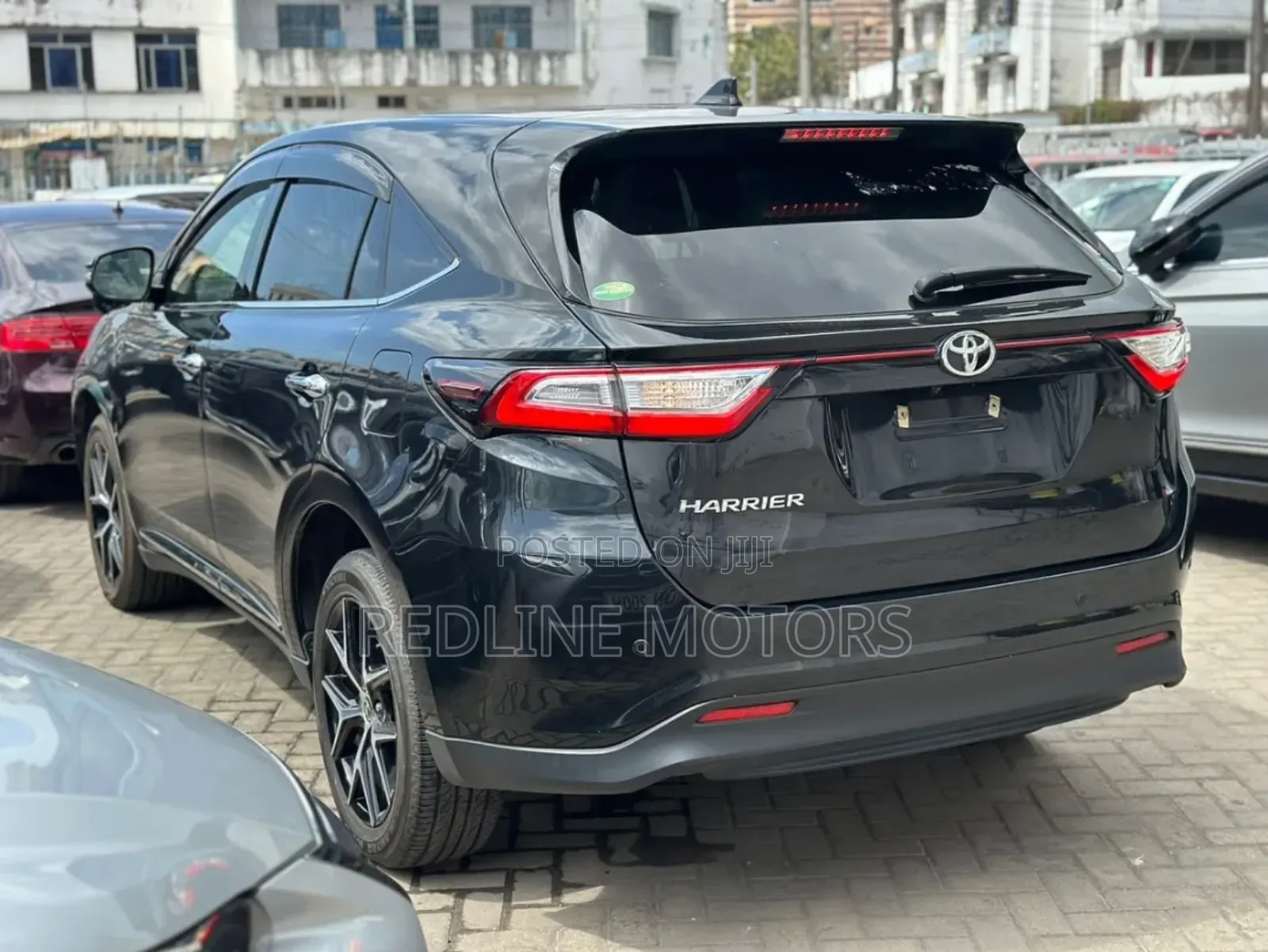 Toyota Harrier 2.0 Turbo 4WD 2019 Black