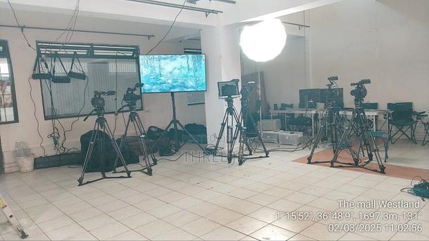 Tv Screens For Video Production For Hire Available - thumbnail 2