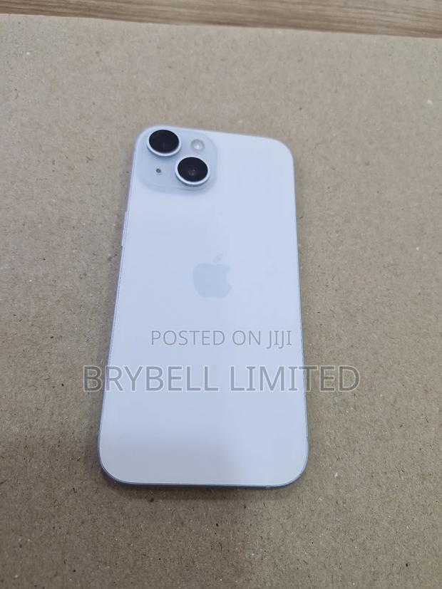 Apple iPhone 15 256 GB White - thumbnail 3