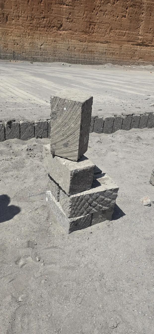 Ndarugo Mawe ~●Machine Cut Stones Ya Thika - thumbnail 3