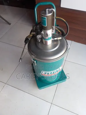 Pneumatic Grease Bucket  - 30 Liters