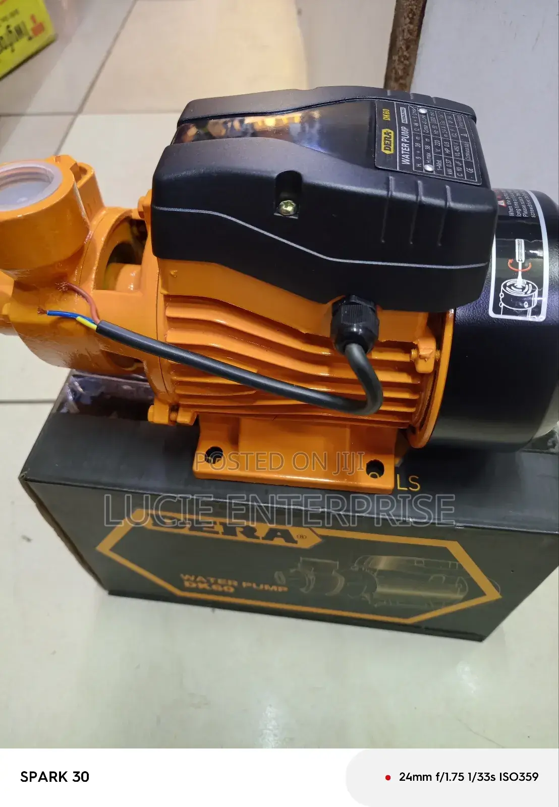 Dera Booster Water Pump 0.5hp