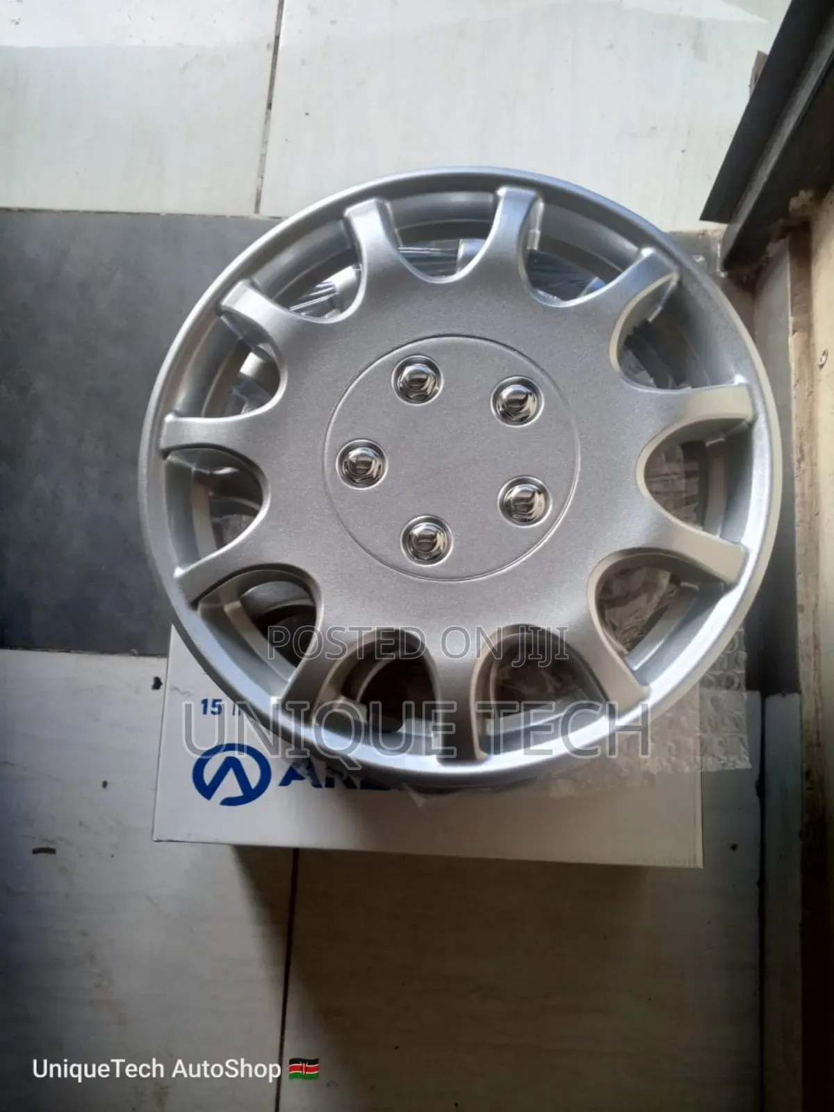 4 Pc Universal 15" Car Wheel Covers