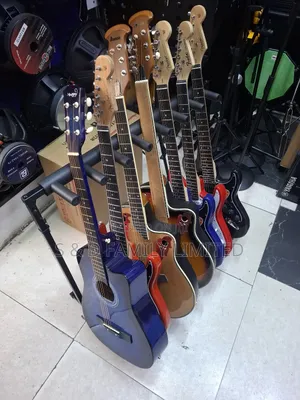 Soundking Dg036/7 Multi Guitar Stand