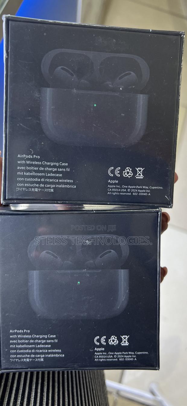 Black Apple Airpods Pro - thumbnail 6