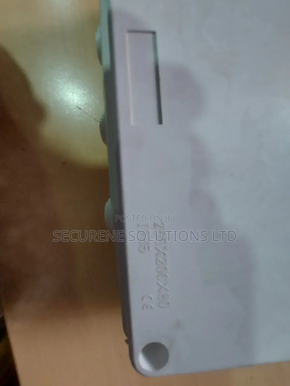 Adaptor Box ,
255x200x80
Ip65
Ce