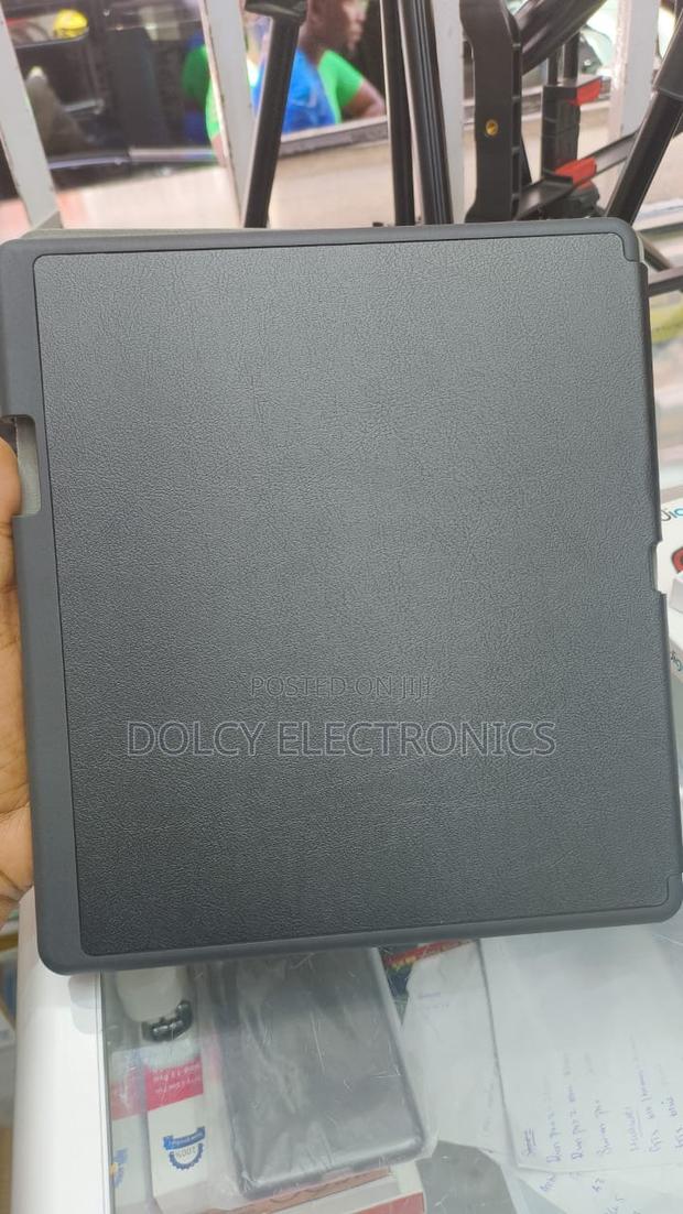 Kindle Scribe Leather Cover - thumbnail 2