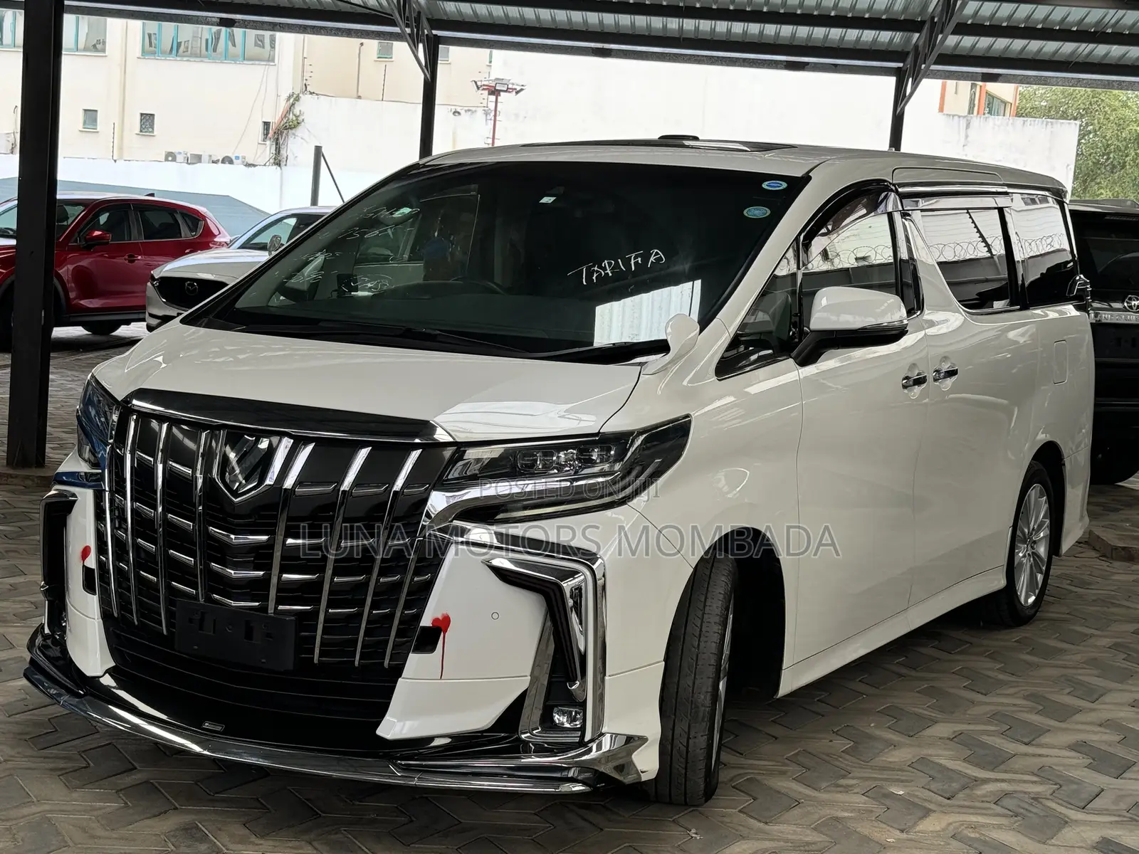 Toyota Alphard 2.5 Petrol AWD 2018 White