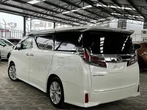 Toyota Alphard 2.5 Petrol AWD 2018 White