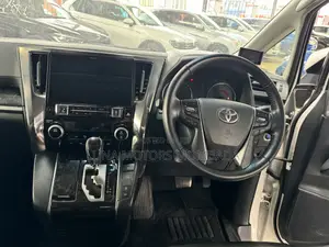 Toyota Alphard 2.5 Petrol AWD 2018 White