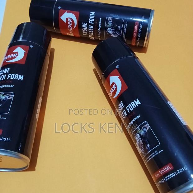 Powerful Engine Cleaning Foam Spray