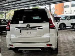 Toyota Land Cruiser Prado 2.7 2018 White