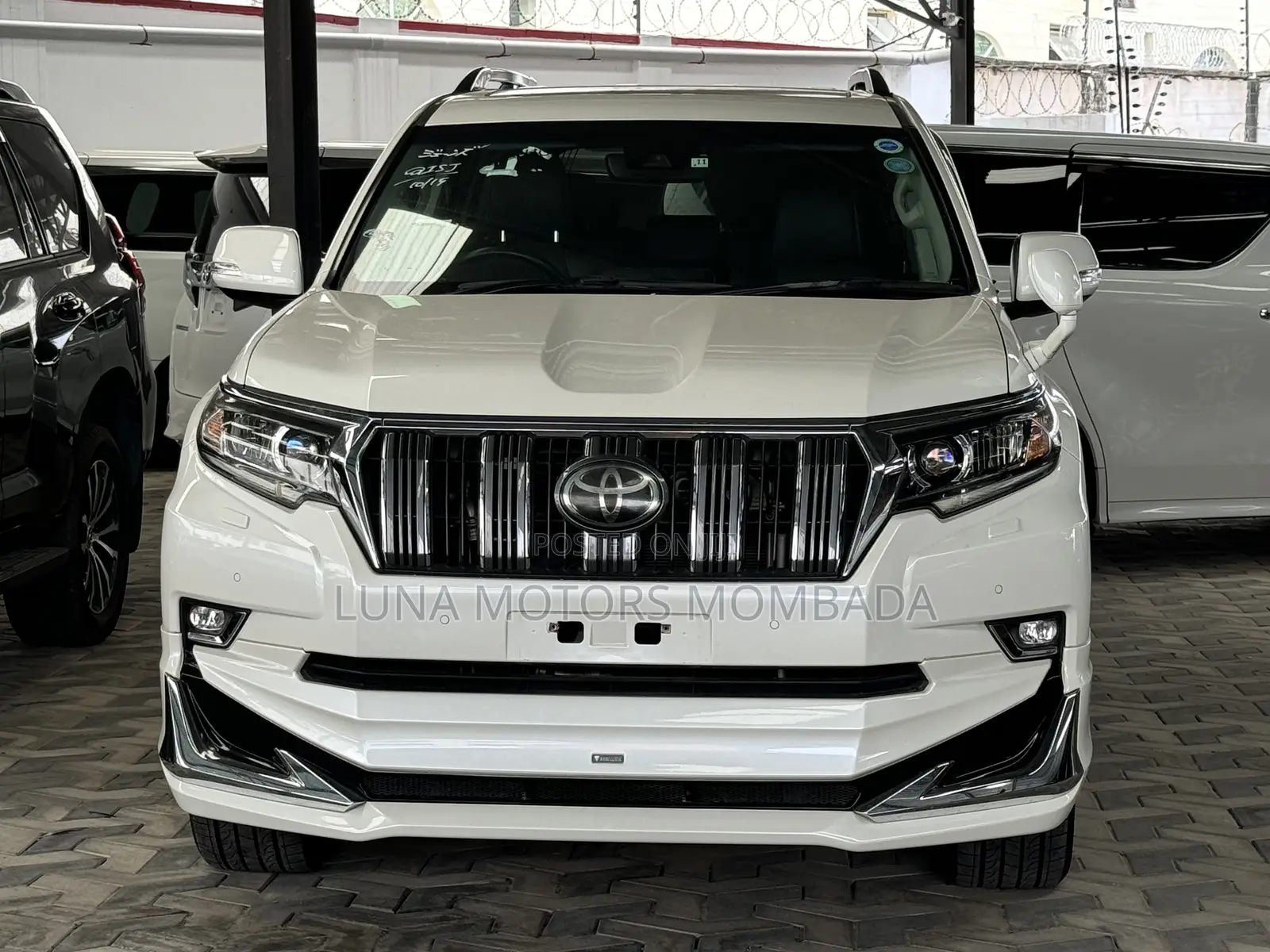 Toyota Land Cruiser Prado 2.7 2018 White