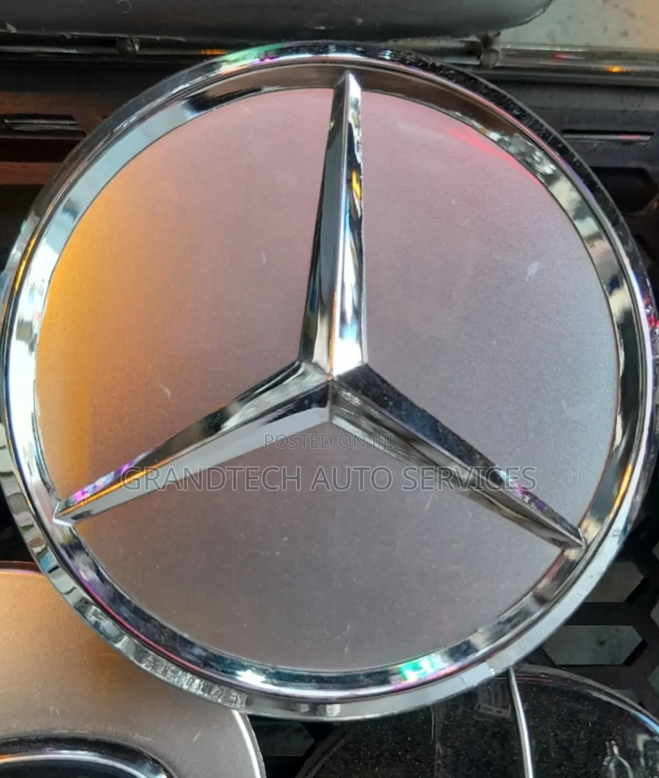 Silver Plain Mercede Benz Centre Wheel Cap