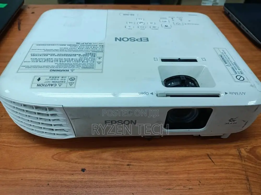 Epson Co-Fh02 3lcd Technology, RGB Liquid Crystal Shutter