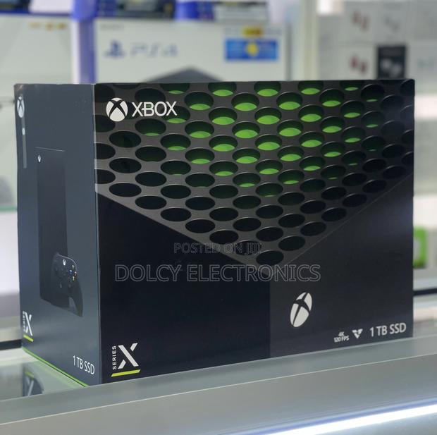 Xbox Series X - main view