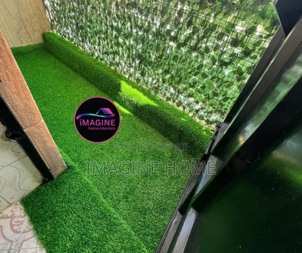 Unique Artificial Grass Carpet Floor Decor - main view