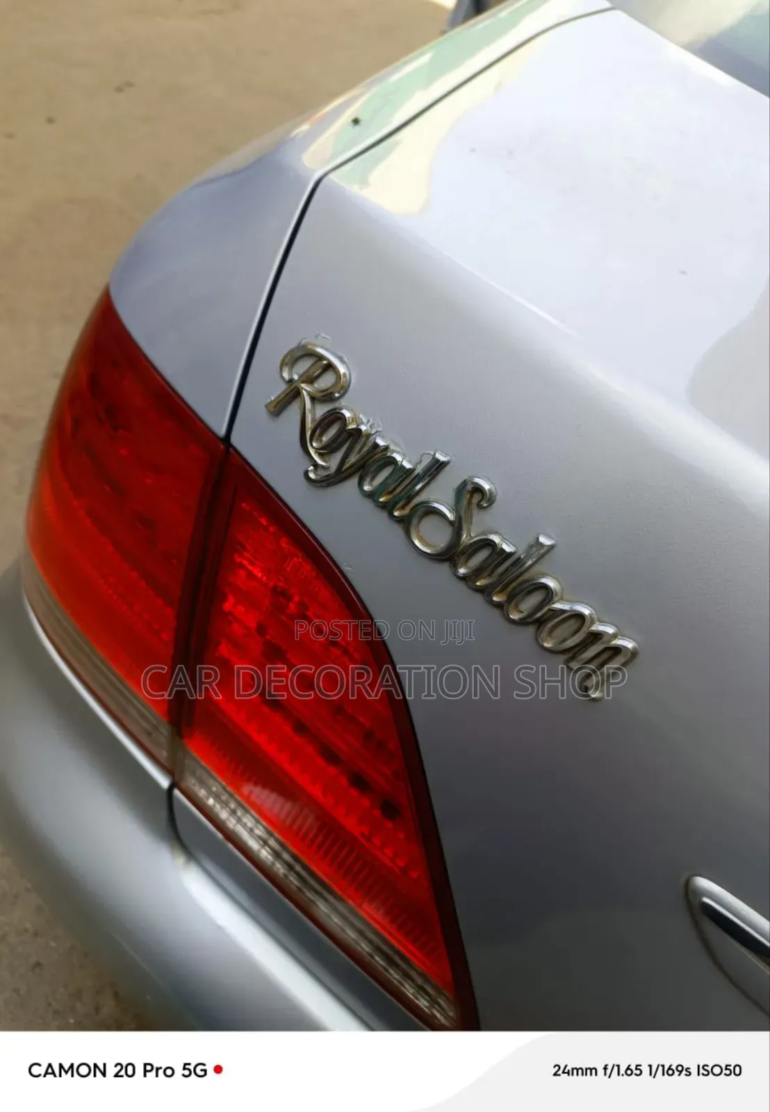 Royal Saloon Chrome Letter Badge