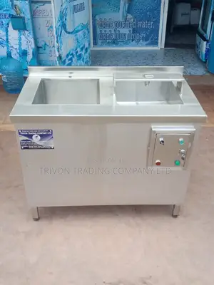 Jet Type Bottle Cleaning Machine