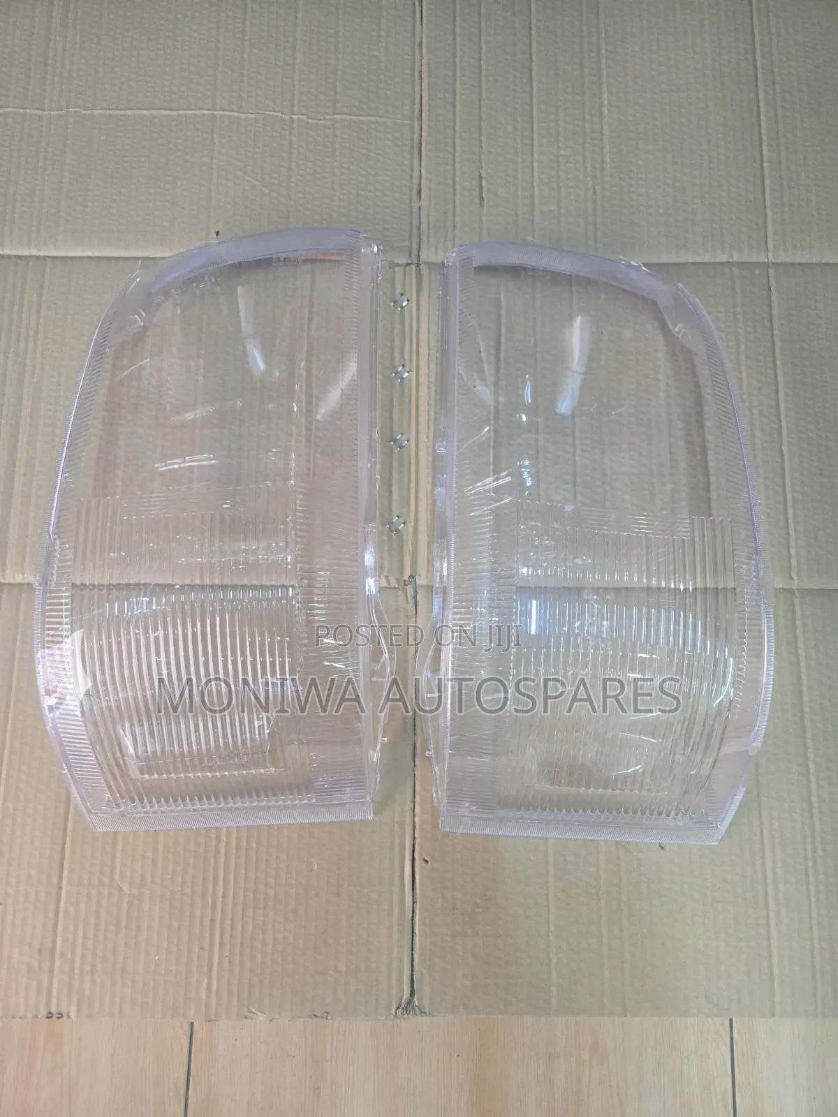Headlens Toyota Hiace 7l