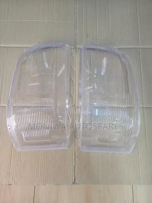 Headlens Toyota Hiace 7l