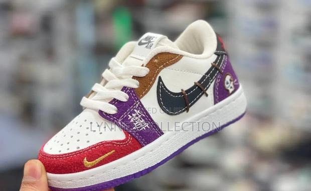 Kids Sb Dunks - thumbnail 4