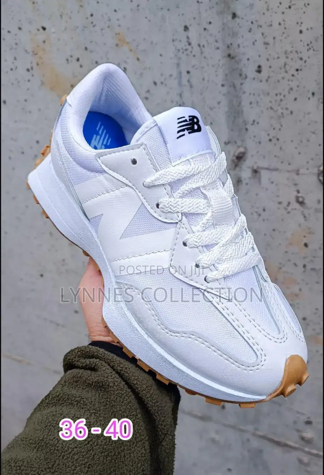 New Balance 327