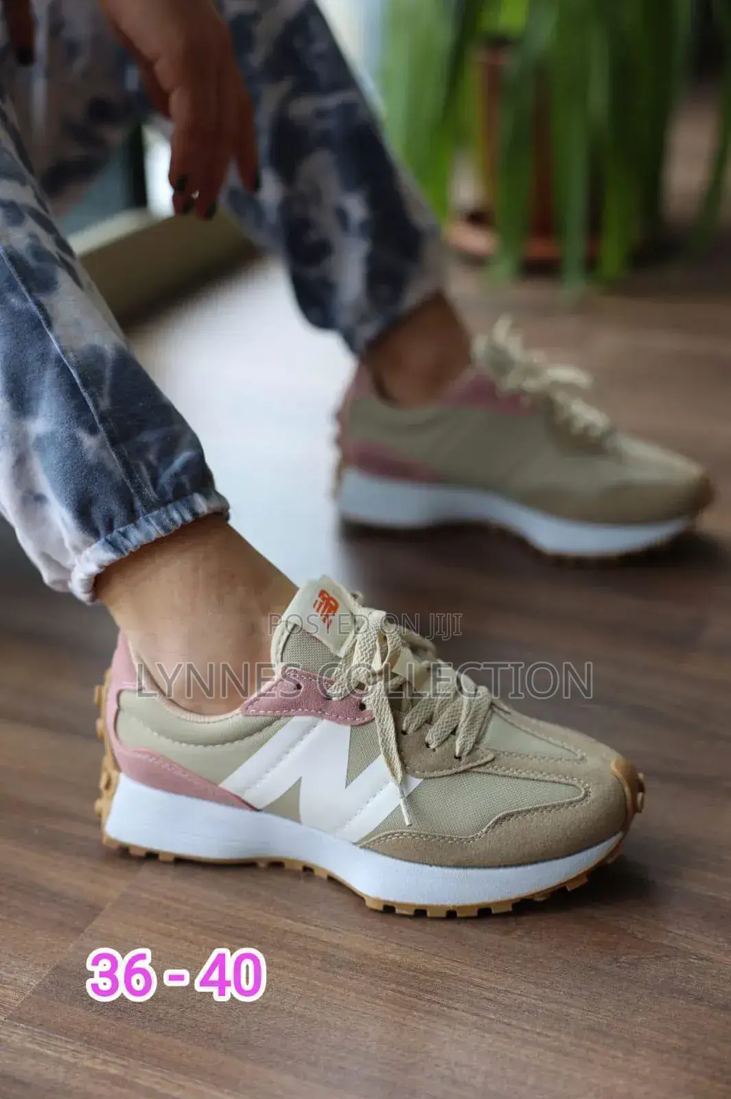 New Balance 327