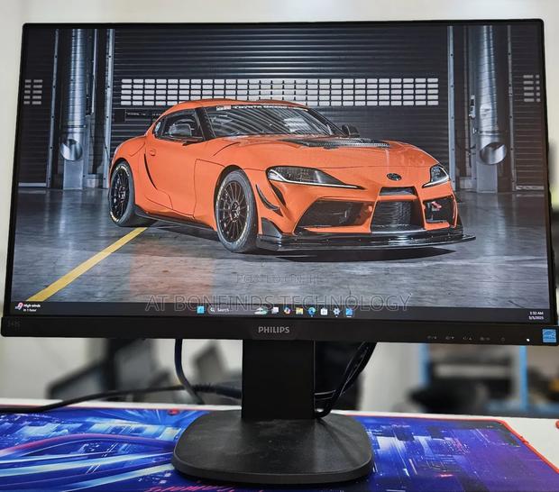 Phillips E243s7e Monitor
24 Inch Full Hd - thumbnail 2