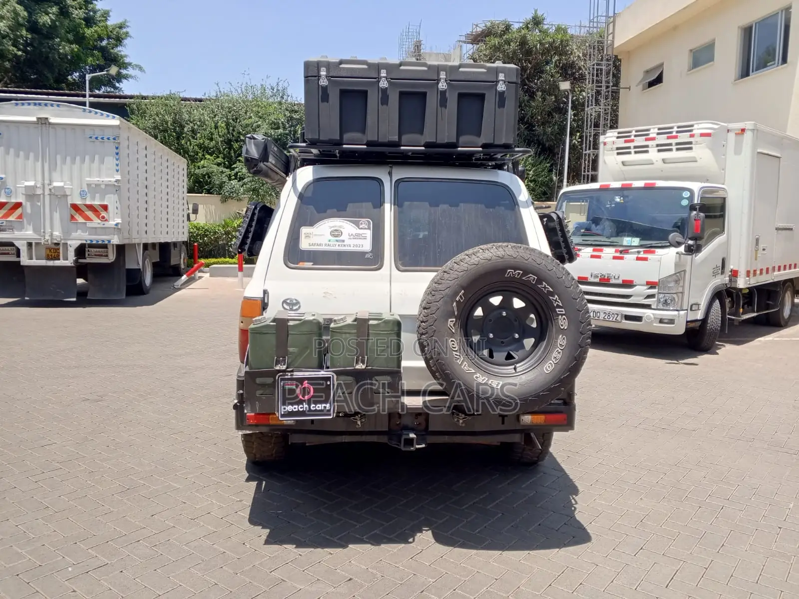 Toyota Land Cruiser 1993 White