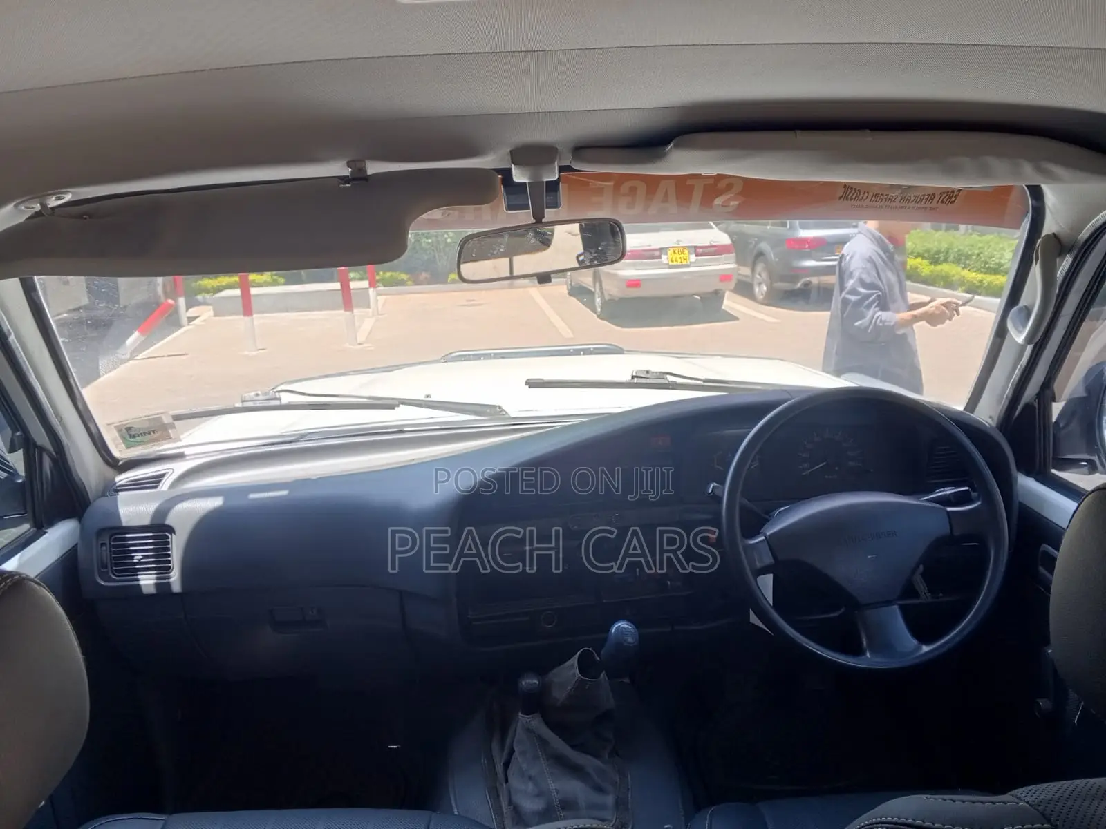 Toyota Land Cruiser 1993 White
